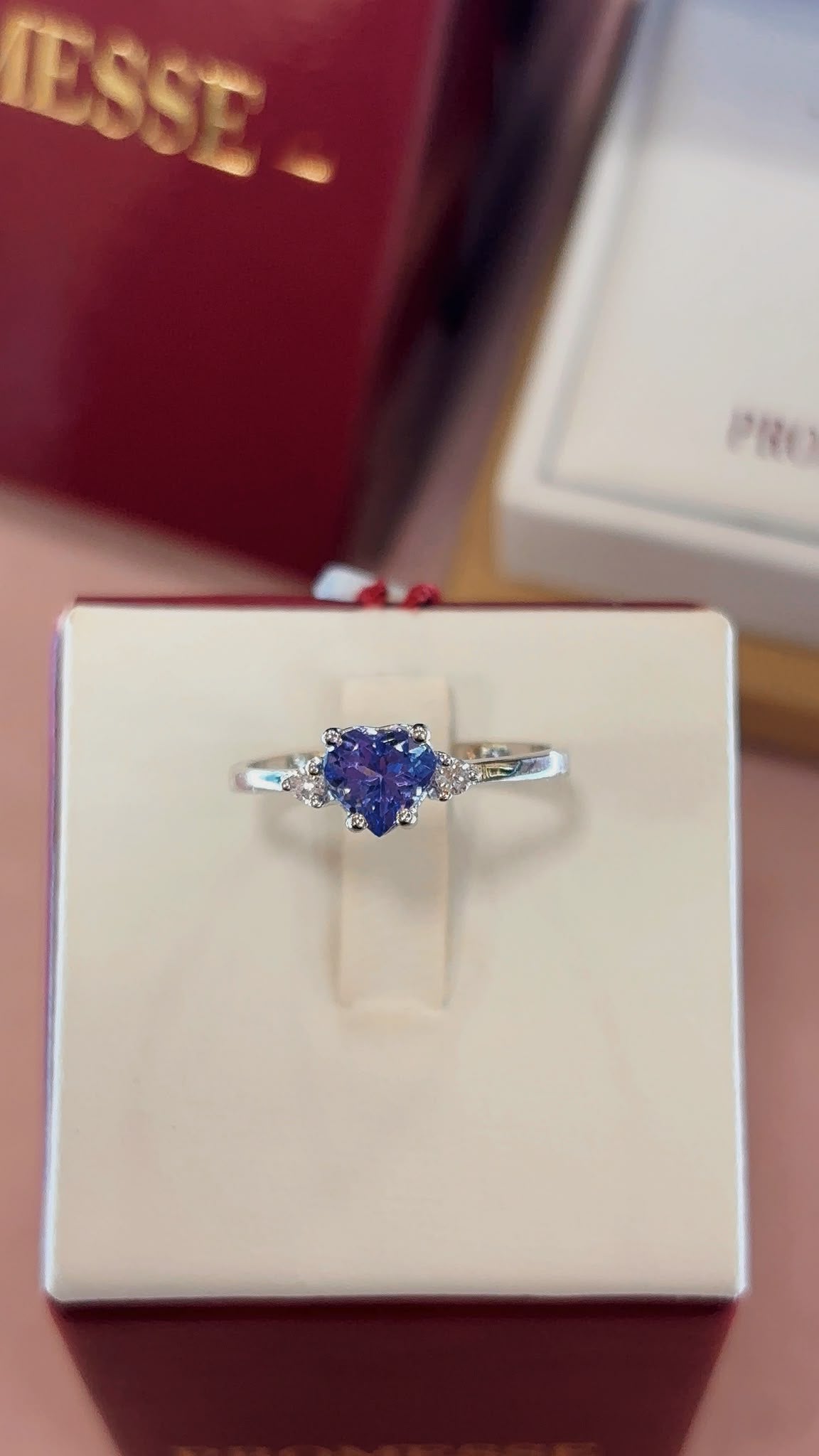 Anello Promesse Tanzanite Diamanti